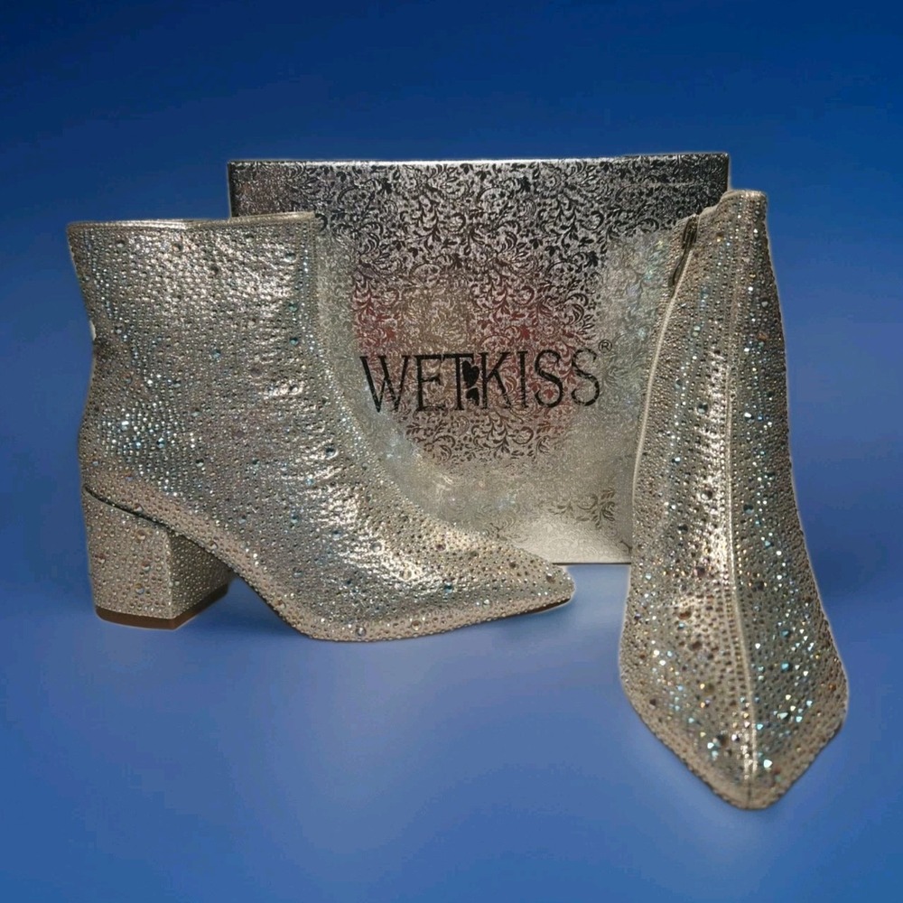 New Women's White/Silver Iridescent Rhinestone Embellished Ankle Boots, Size 6.5 - Picture 4 of 6